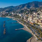 Bilocale Vista Mare Con Piscina - Happy * San Remo