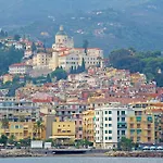 Bilocale Vista Mare Con Piscina - Happy Appartement San Remo