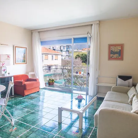아파트 Bilocale Vista Mare Con Piscina Seaview Balcony & Pool - Happy 산레모