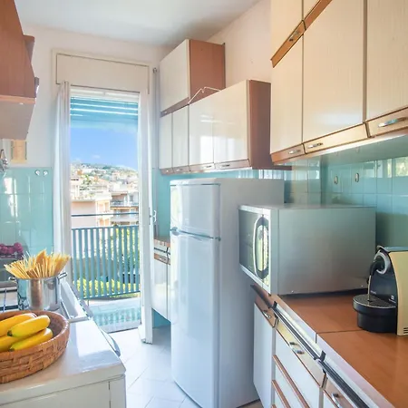 Bilocale Vista Mare Con Piscina Seaview Balcony & Pool - Happy *