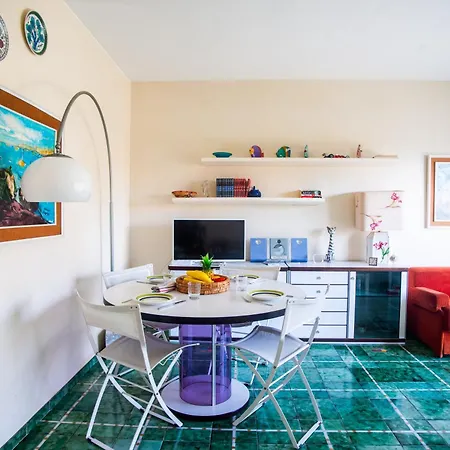 Bilocale Vista Mare Con Piscina Seaview Balcony & Pool - Happy 아파트 산레모