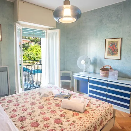 Bilocale Vista Mare Con Piscina Seaview Balcony & Pool - Happy 아파트