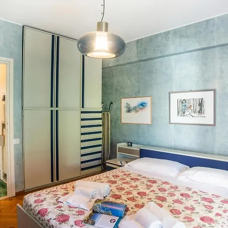 Bilocale Vista Mare Con Piscina Seaview Balcony & Pool - Happy 산레모