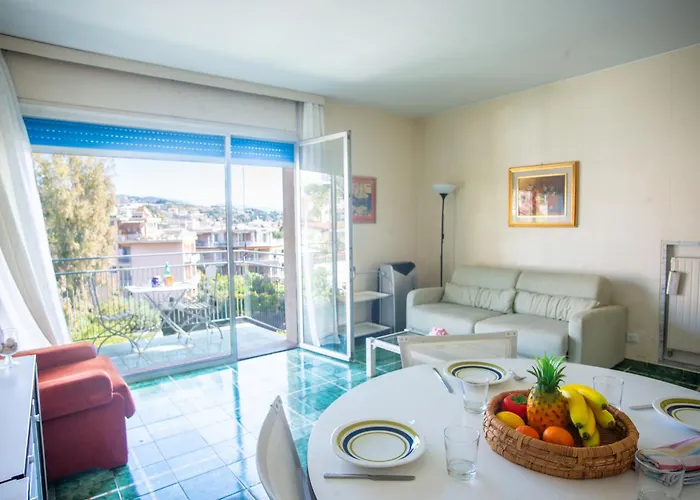 Bilocale Vista Mare Con Piscina - Happy * سانريمو