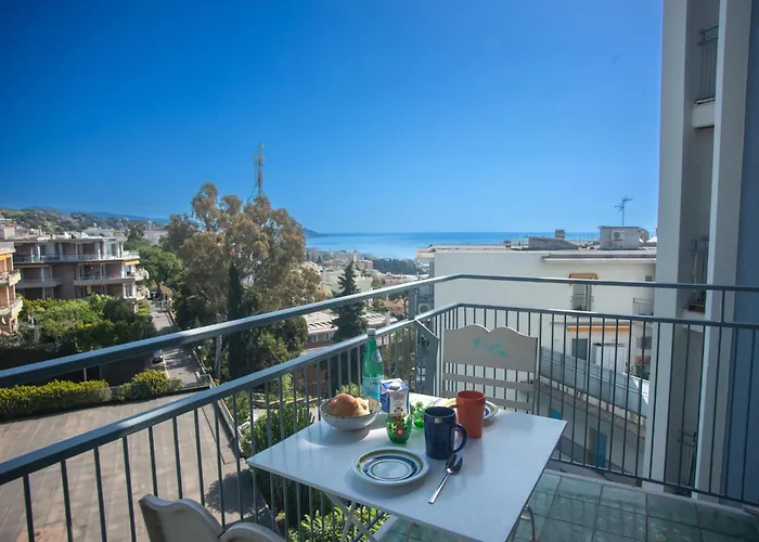 Bilocale Vista Mare Con Piscina - Happy شقة *