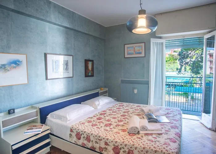 Bilocale Vista Mare Con Piscina - Happy سانريمو