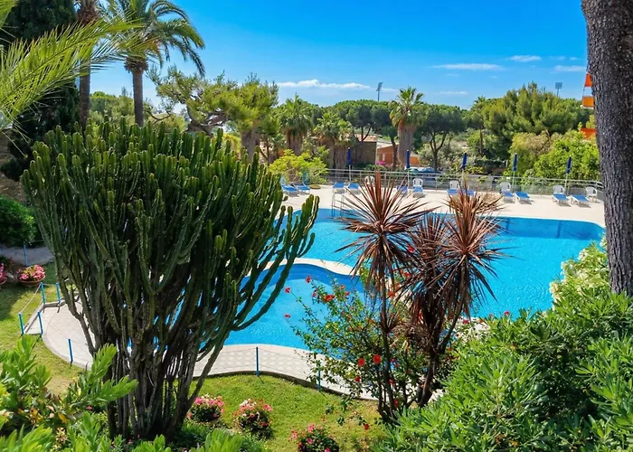 Apartment Bilocale Vista Mare Con Piscina - Happy