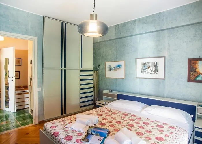 Bilocale Vista Mare Con Piscina - Happy Apartment Sanremo